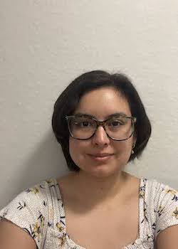 Lorraine Rosello del Valle Headshot